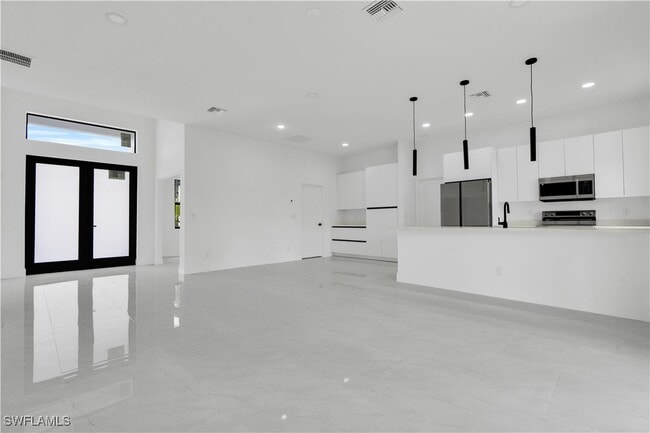 Building Photo - 2700 42nd St W