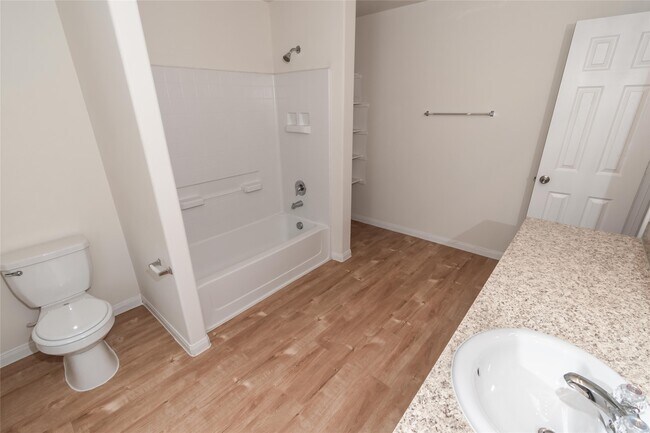 Building Photo - 6210 Luce St