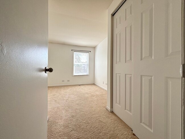 Building Photo - 2165 Greystone Pl