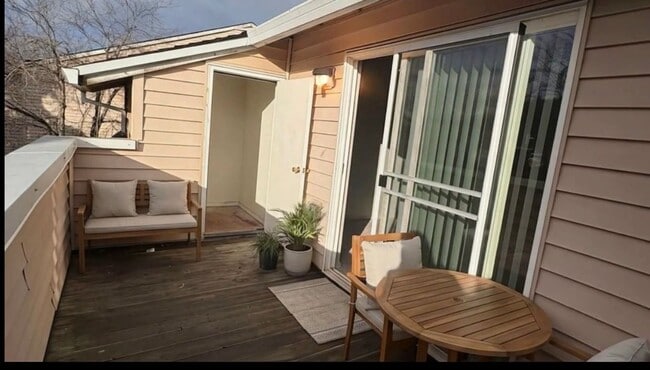 Building Photo - Apply by August 7th to receive FREE rent for the rest of August!