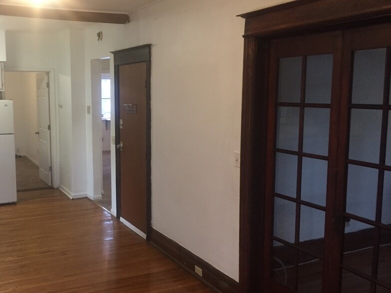 Building Photo - 496 Blossom Rd