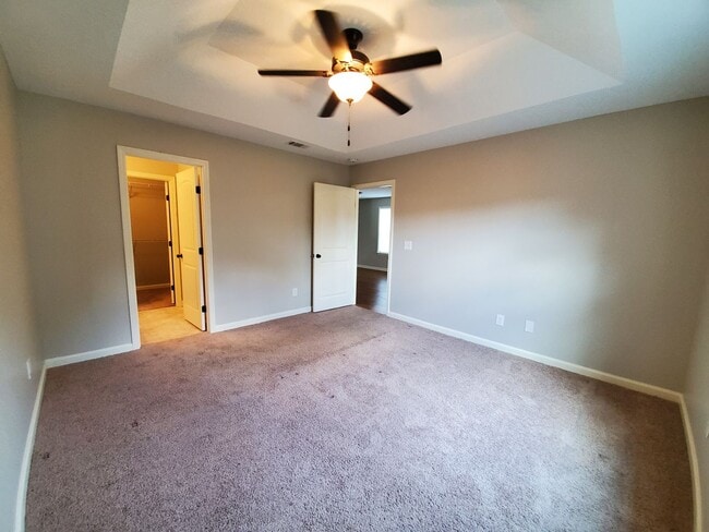 Building Photo - 198 Buckhaven Way