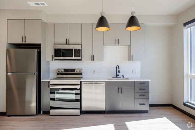 OB Studio - 559SF - Kitchen - Edmond Curtis Park
