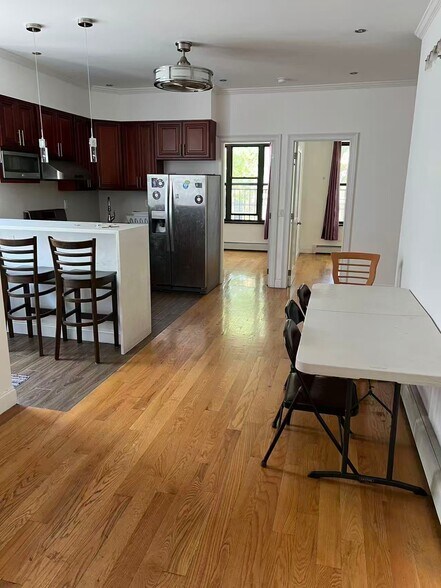 Primary Photo - 1326 79th St