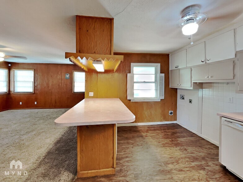 Building Photo - 2811 38th St