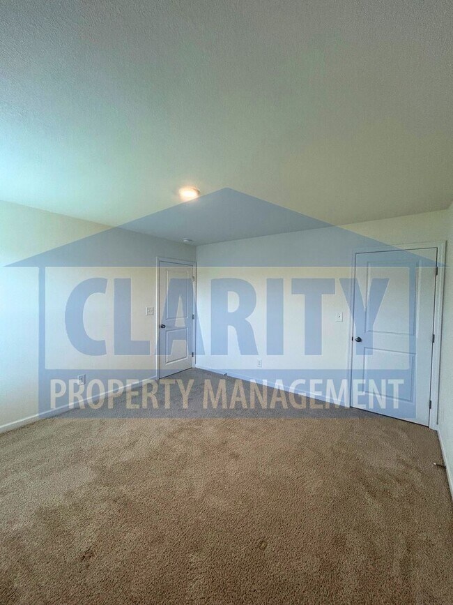 Building Photo - 1471 Housley Dr