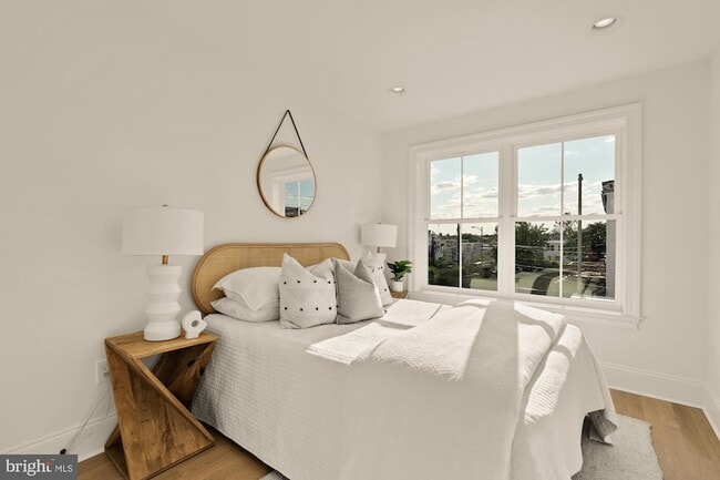 Building Photo - 4830 8th St NW