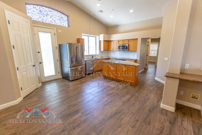 Building Photo - 38414 N 12th St