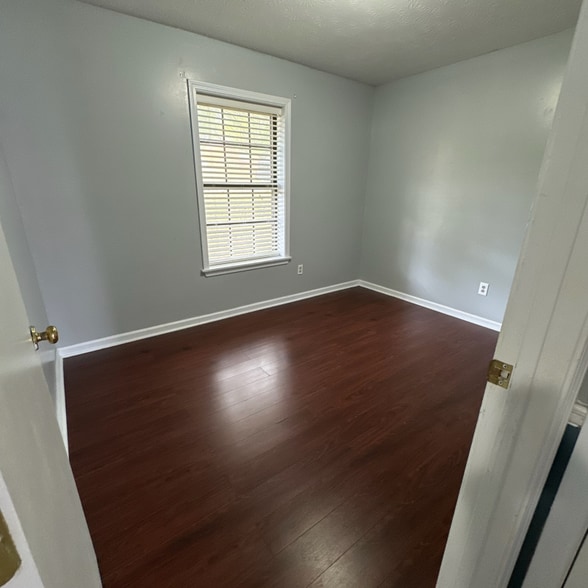 Building Photo - 118 Springside Ave