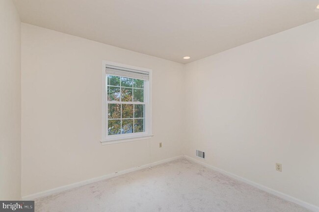 Building Photo - 2062 Pieris Ct