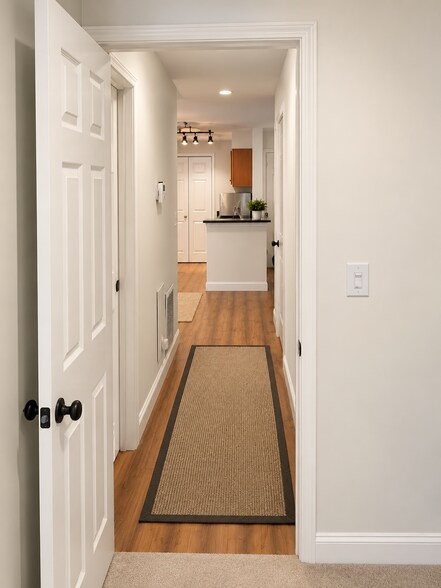 Building Photo - 11704 Olde English Dr