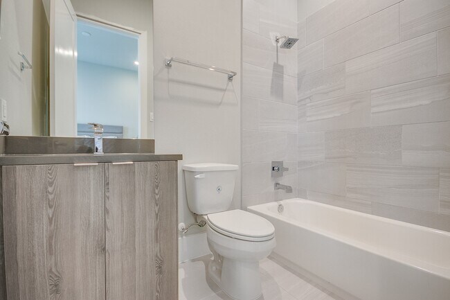 Building Photo - 1615 Wheeler Ave