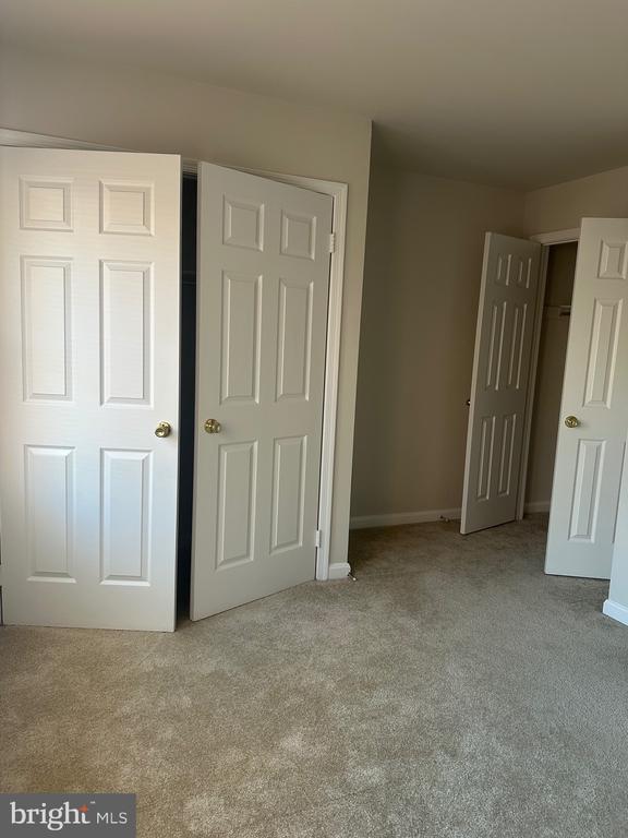 Building Photo - 560 Colecroft Ct