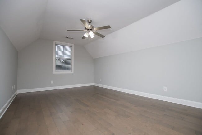 Building Photo - A Home To Grow In To