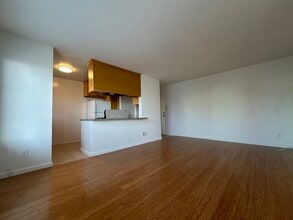 Building Photo - 23 Thornton Ave