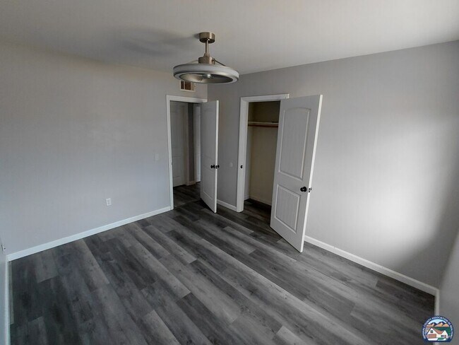 Building Photo - 1190 Ocotillo Dr