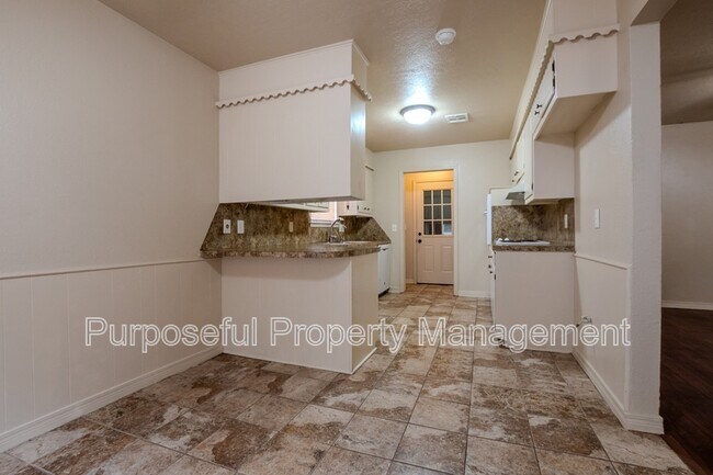 Building Photo - 202 Stanton Dr