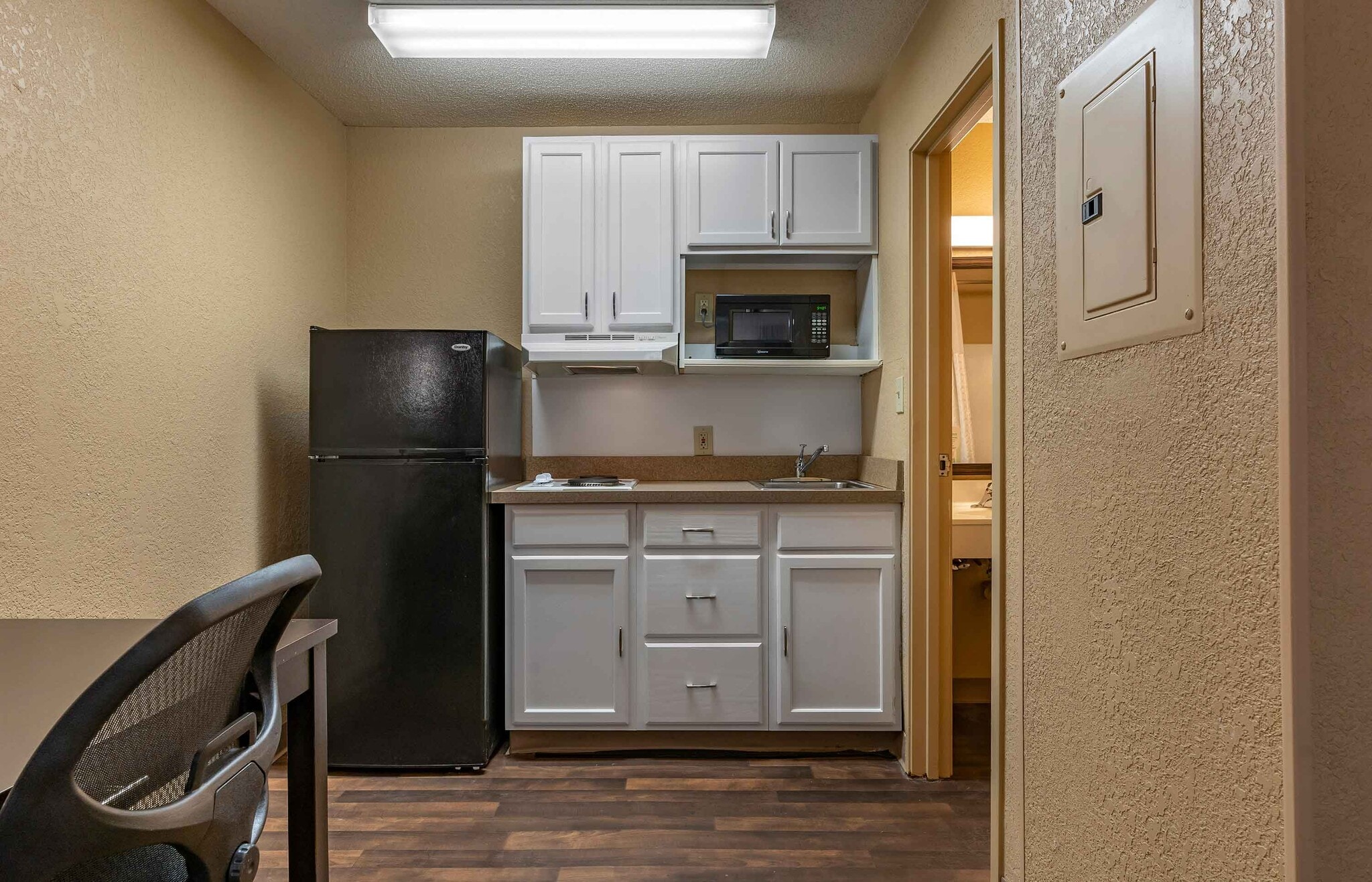 Building Photo - Furnished Studio-Lexington - Nicholasville Road