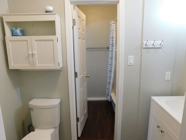 Building Photo - Charming Home in Havelock