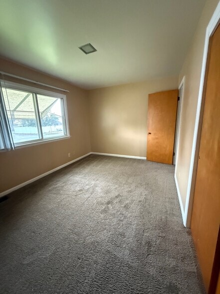 Main Bedroom - 1601 Crook Ave