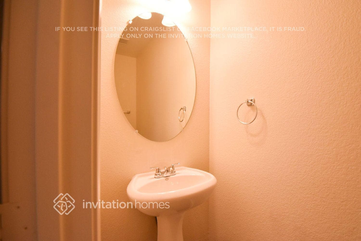 Building Photo - 701 Jewel Tower St