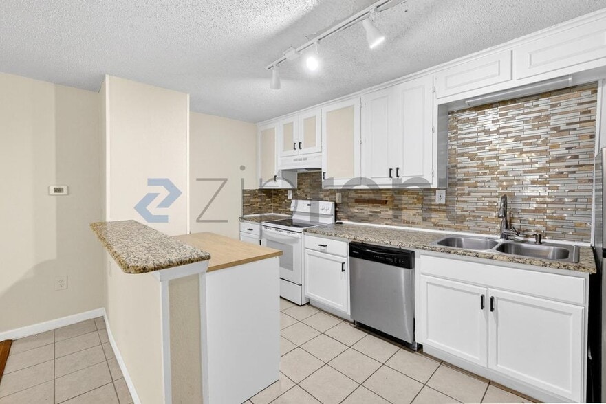 Building Photo - 1731 Morris St