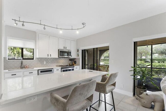 Building Photo - 6314 Longboat Ln W