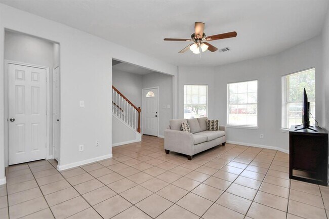 Building Photo - 8106 Rhobell St