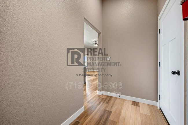 Building Photo - 1886 Jerrian Ln