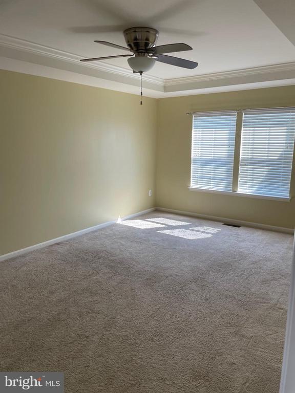 Building Photo - 233 Morlyn Dr