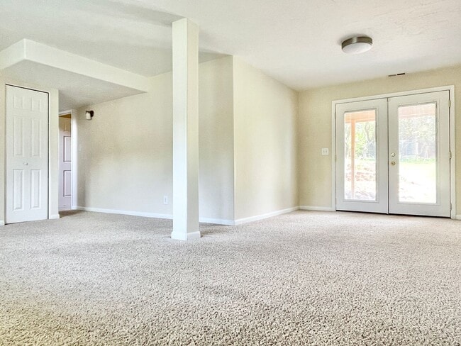 Building Photo - Skiers Haven Near Cottonwood Canyons!