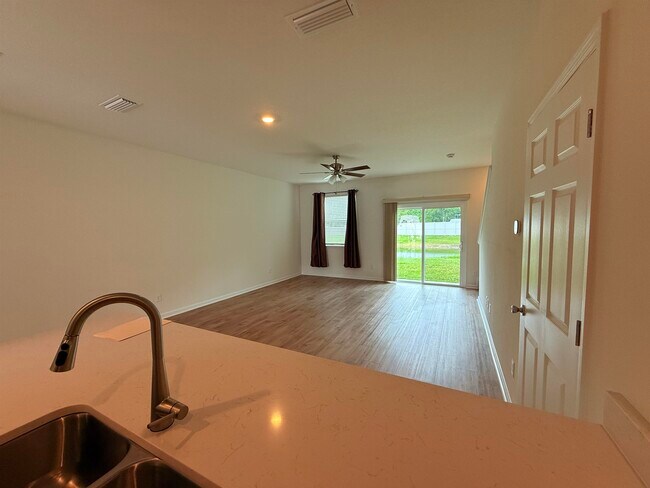 Building Photo - 141 Beach Palm Ct