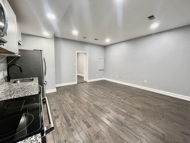 Building Photo - 1222 Missouri Ave NW