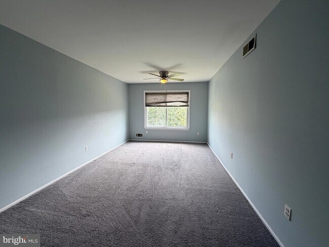 Building Photo - 99 Brookview Cir