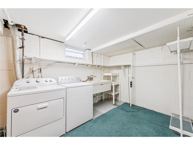 Building Photo - 9010 61st 1/2 Ave N