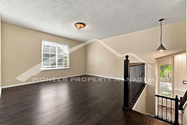 Building Photo - 9603 Laredo St