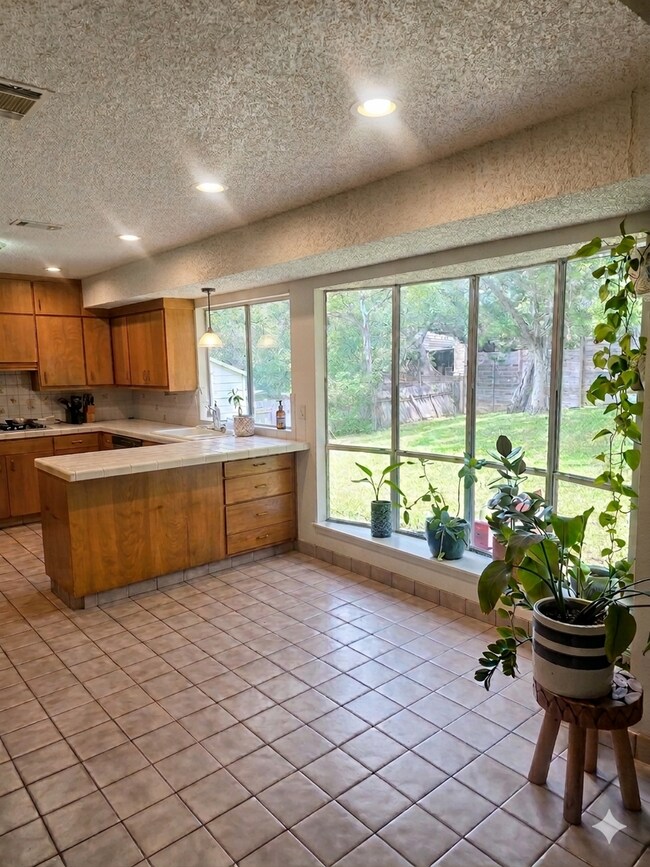 Building Photo - 2314 Farnswood Cir