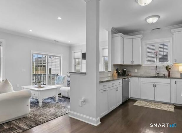 Building Photo - 997 Reef Rd