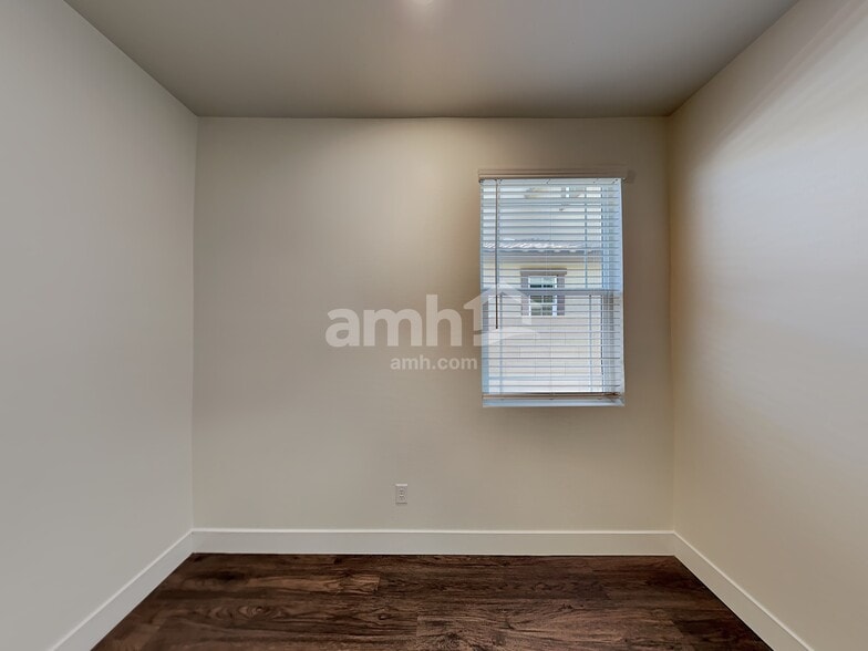 Building Photo - 21438 S 231st St