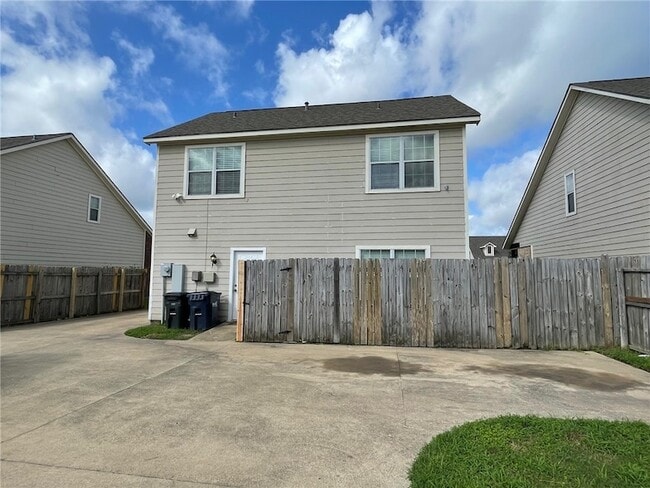 Building Photo - 6909 Appomattox Dr