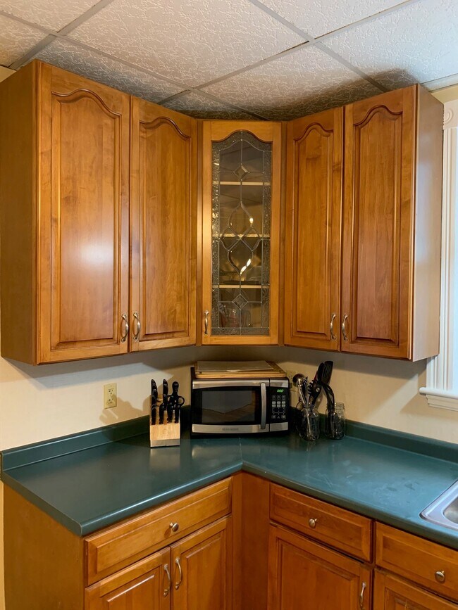 Kitchen - 54 Bay State Ave