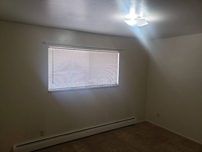 Building Photo - 1424 Stanley Ln