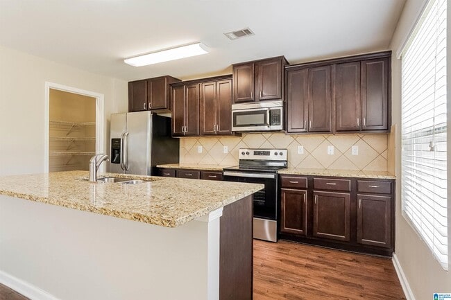 Building Photo - 4670 Brookshire Ln
