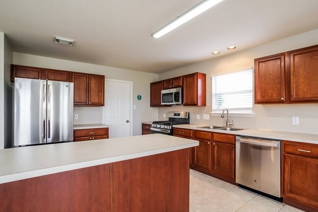 Building Photo - 6135 Springbrook Garden Ln