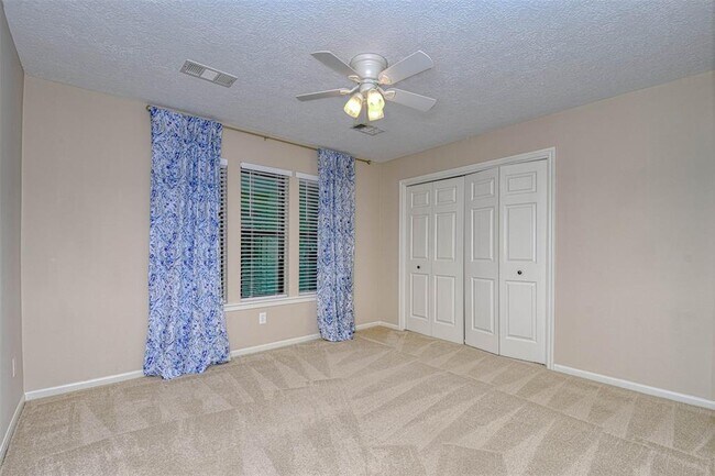 Building Photo - 41 Sweetleaf Ct