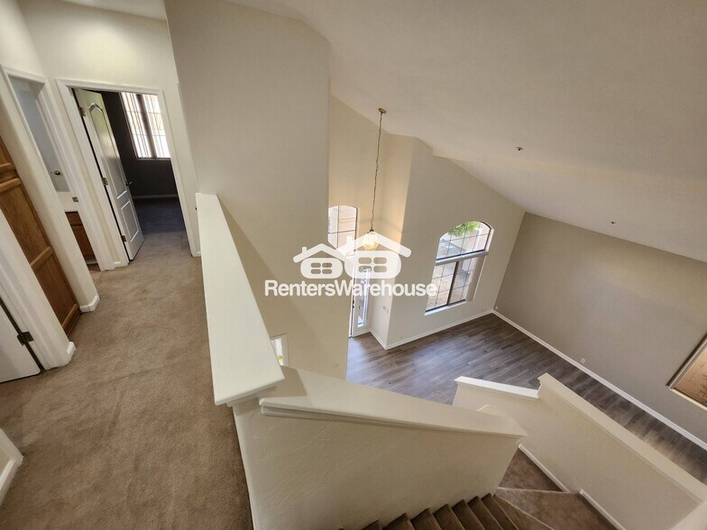 Building Photo - 9121 E Nittany Dr