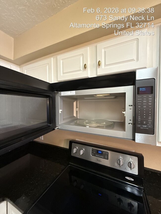 Building Photo - 673 Sandy Neck Ln