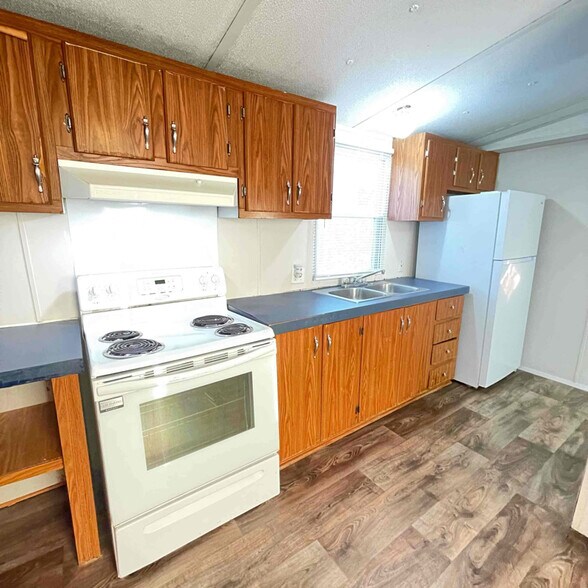 Building Photo - 302 SC-302