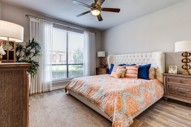 Building Photo - Don’t Just Dream It – Live It in Katy 2/2!