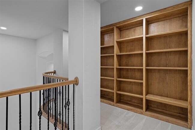 Building Photo - 12105 Portobella Dr